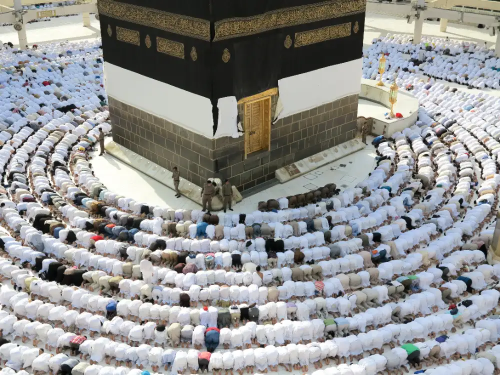 Pilgrims performing Hajj in Makkah